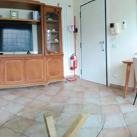 Casa Mille Lire דירה צ'יאמפינו